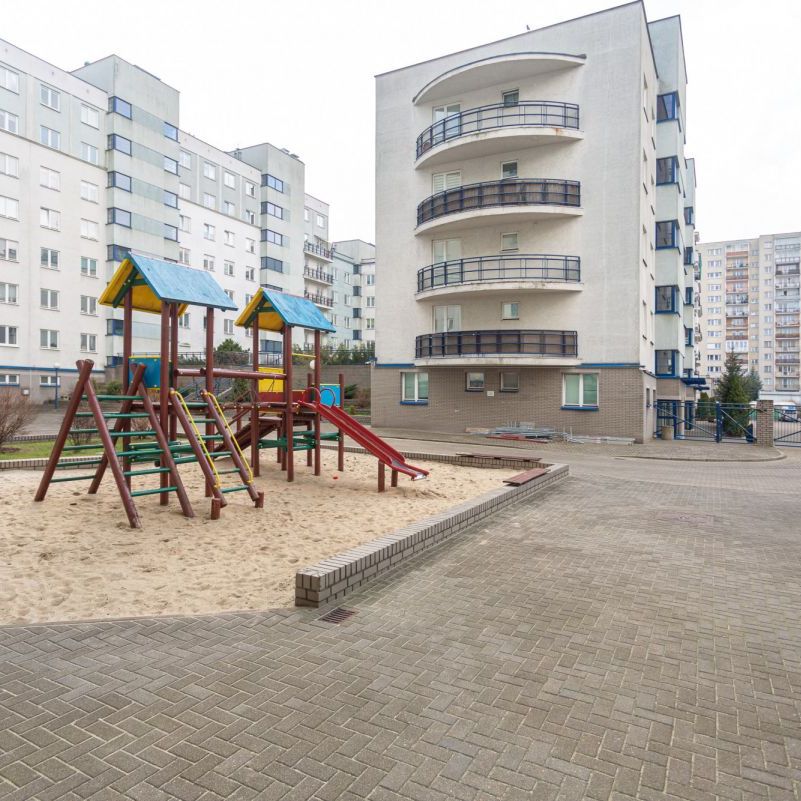 Do wynajęcia gustowny apartament blisko metra - Zdjęcie 1