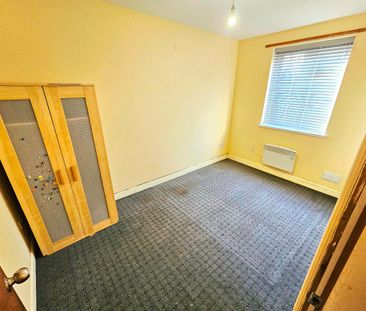 Broom Lane, Levenshulme, Manchester, M19 - Photo 2