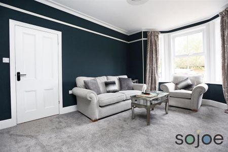 4 bedroom terraced house to rent - Photo 2