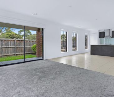 Contemporary living with Parkside views - Photo 1