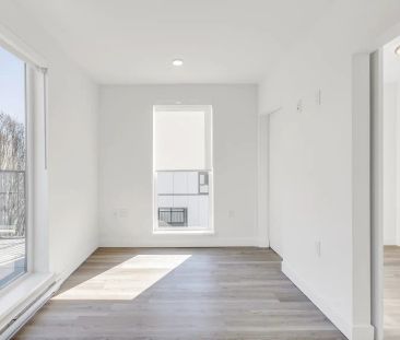 Laurel - 8605 Laurel St — 1 Bedroom - Photo 2
