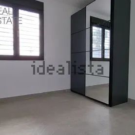 Alquiler de piso en Calle Almirante - Photo 1