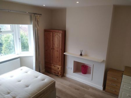 House share to rent - Photo 4