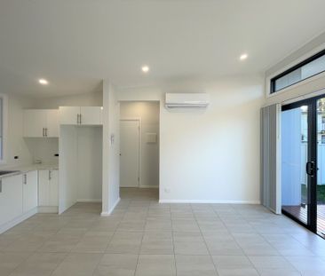 Modern 3 Bedroom Granny Flat in Convenient Location - Photo 1
