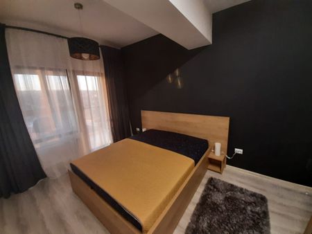 Apartament cu 2 camere, zona Nicolina - Fotografie 4