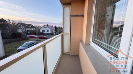 Pronájem bytu 1+1 s lodžií - Věkoše - Hradec Králové - Fotografie 5