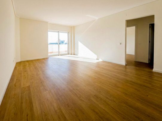 Apartamento T2 para Arrendamento Anual na Praia da Rocha - Portimão - Photo 1