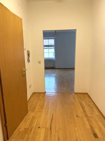 Singlewohnung mit Parkplatz in bester Lage Nähe Donau-Uni zu vermieten - Foto 4