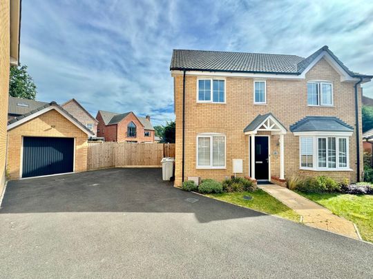 Bailey Close, Norwich - Photo 1