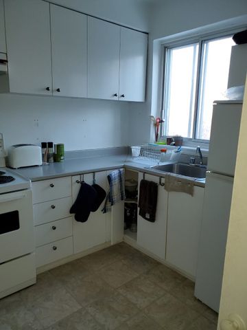 3495 avenue Ridgewood - Beautiful 2-Bedroom Apartment for Rent - Photo 4