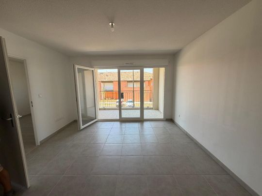 location Appartement T2 DE 47m² À CASTELGINEST - Photo 1