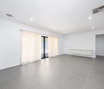 Renovated Beauty! - Photo 6