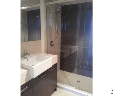 6/32 Agnes St, Albion QLD 4010 - House For Rent | Domain - Photo 3