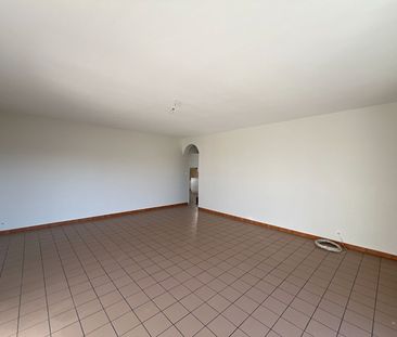 Location Appartement 2 pièces 59m² - Photo 4