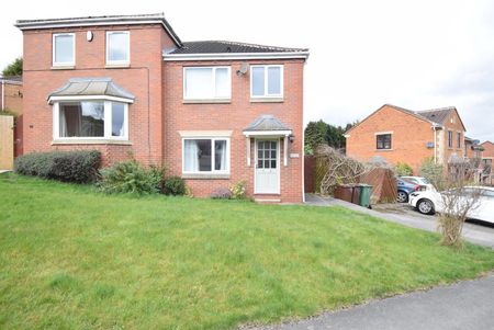 Hollin Drive, Durkar, Wakefield - Photo 2