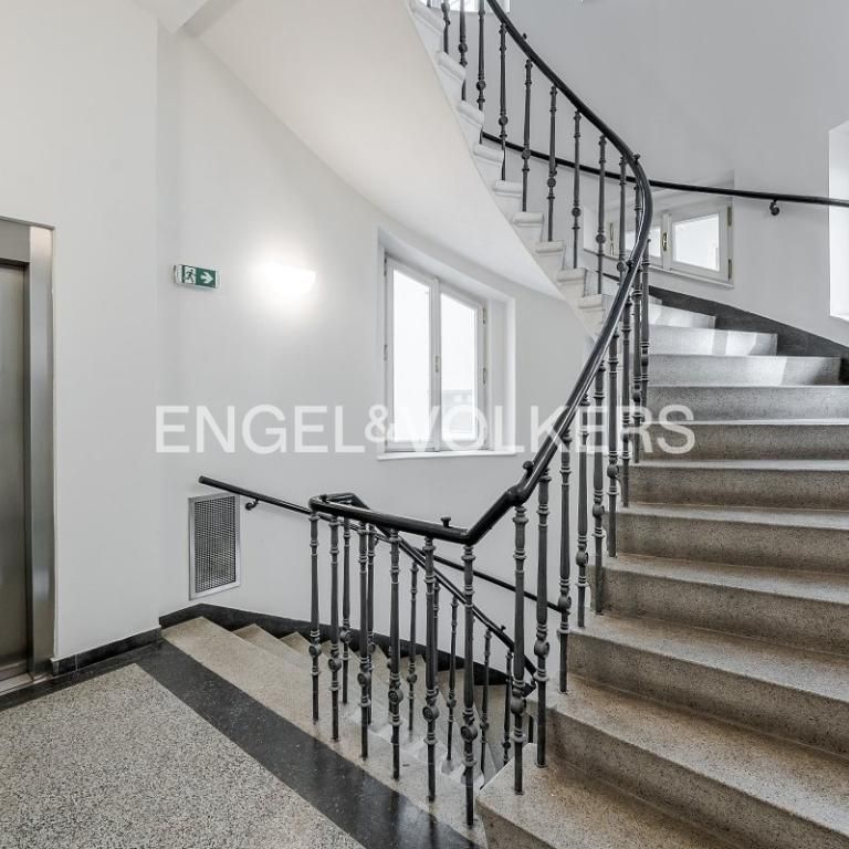 Pronájem bytu 5+1 156 m2 - Fotografie 1