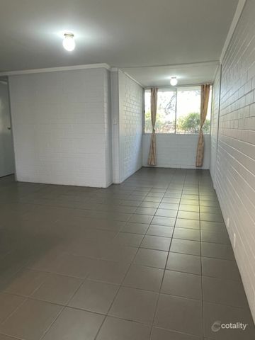 Modern, low-maintenance living in the heart of Wembley - Photo 5