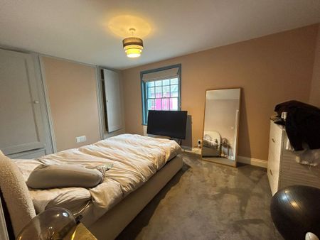 2 bedroom terraced house to rent - Photo 4