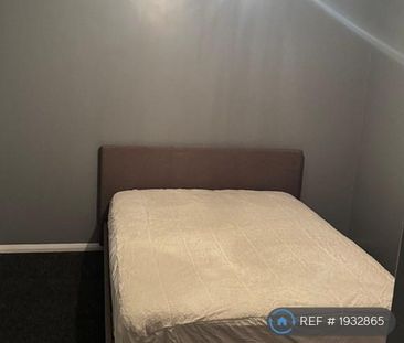 1 bedroom in a house share to rent - Photo 6