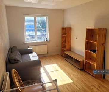 4 bedroom terraced house to rent - Photo 1