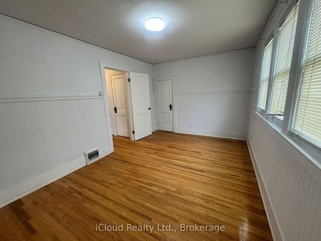 For Lease - 1395 Dougall Avenue Unit# 2, Windsor, Ontario - Photo 3