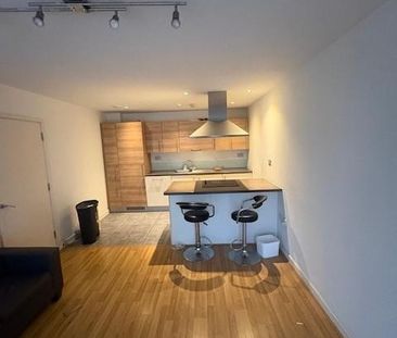 2 bedroom flat to rent - Photo 6