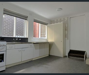 3-Bedroom Unit in Kilsyth - Photo 4