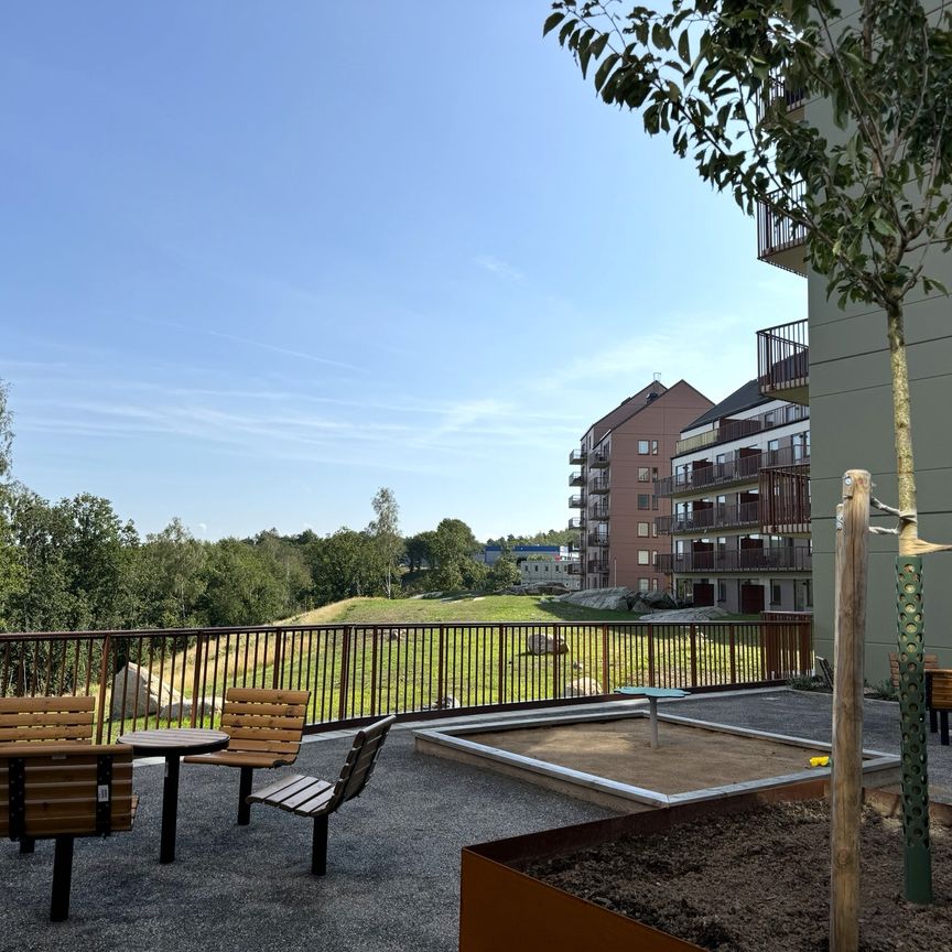 Gårdstensvägen, Angered - Foto 1