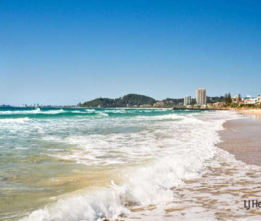 Coastal Living at Its Finest � Beachfront Apartment in Palm Beach - Photo 6