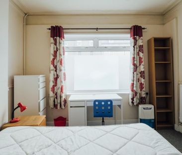 1 bedroom in a house share to rent - Photo 6