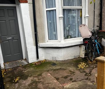 2 Bed Flat, Asplins Road, N17 - Photo 5