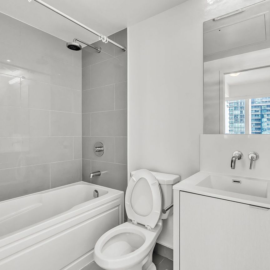 For Lease - 88 Harbour Street Unit# 4004, Toronto, Ontario - Photo 1