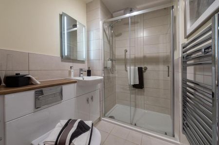 2 bedroom retirement property to rent - Photo 5