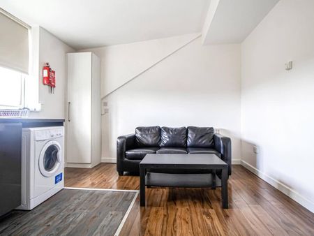 2 bedroom apartment to rent - Photo 4