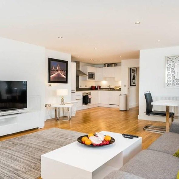 2 bedroom flat to rent - Photo 1