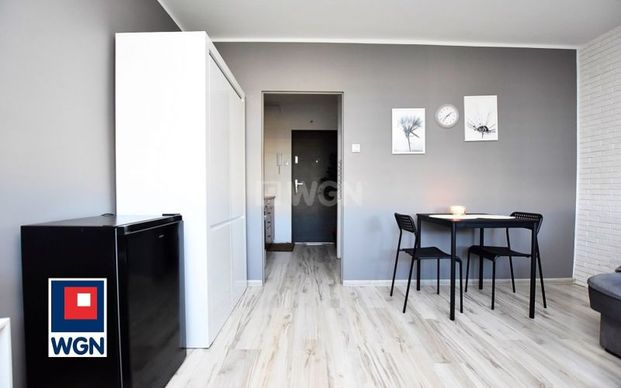 Mieszkanie na wynajem Inowrocław - Ładna Kawalerka na os. Piastowskim blisko Ronda - W pobliżu pętla autobusowa, Market, sklepy handlowe, punkty usługowe, Szkoła, przedszkola, żłobek - Ciepła woda miejska bez - Фото 1