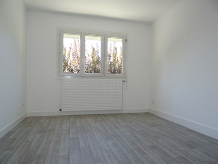 Location Appartement 2 Pièces 42 m² - Photo 2