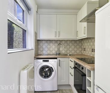 Oxford Road, Redhill - Photo 4