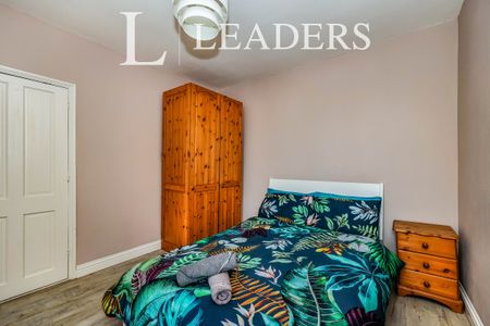 4 bedroom house to rent Moorland Road, Portsmouth, PO1 - Photo 3