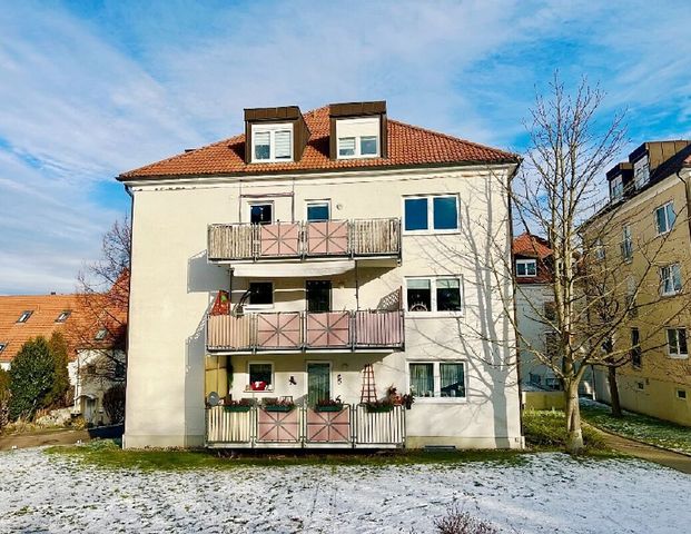 HELLE 3-RAUM WOHNUNG MIT SÜD-BALKON IN RUHIGER WOHNPARKANLAGE - Foto 1