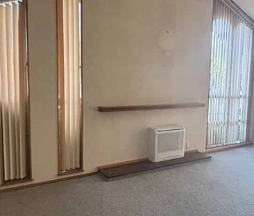 Family living on Taward - Photo 2