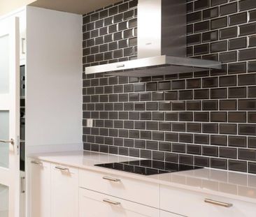 4 room luxury House for rent in Sabadell, Spain - Photo 3