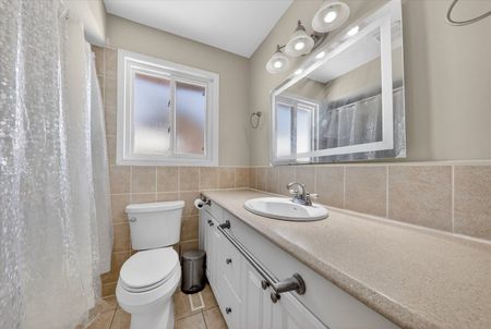 For Lease - 2537 Annelyn Court, Mississauga, Ontario - Photo 2