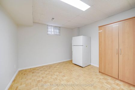 For Lease - 165 Clonmore Drive Unit# Basement, Toronto, Ontario - Photo 5