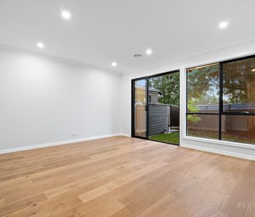 13B Kalinda Rd, Croydon VIC 3136 - House For Rent | Domain - Photo 1
