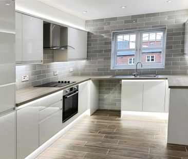 3 bedroom terraced house to rent - Photo 1