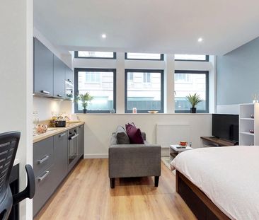 Apt 49, Gravity Residence - Photo 2