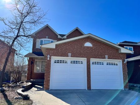 For Lease - 11 Bonnycastle Drive, Clarington, Ontario - Photo 3