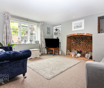 4 bedroom detached house to rent - Photo 2