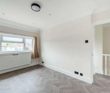 Cavendish Avenue, Ruislip, HA4 - Photo 2